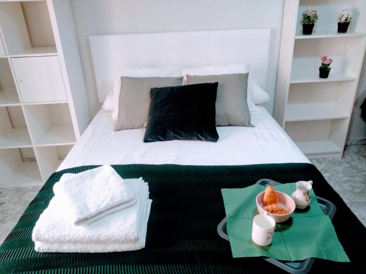 Wish Suite Central De Sevilla Esterno foto